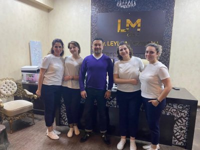Klinikamızın qonağı Azərbaycan Respublikasının Əməkdar Artisti, rejissor, "Planet Parni iz Baku" KVN teatrının bədii rəhbəri və sevimli aktyor Tahir İmanov
